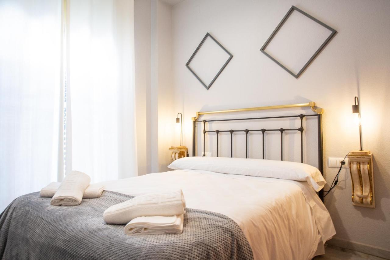 Wish Suite Torres De Sevilla Extérieur photo